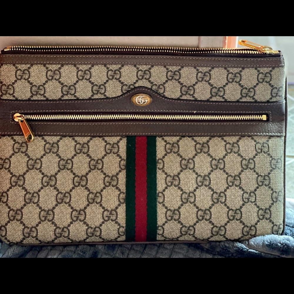 Gucci pouch